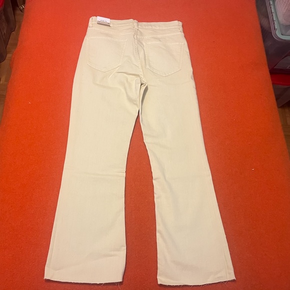 Zara cream mid-rise flared cropped jeans NWT - Picture 5 of 9
